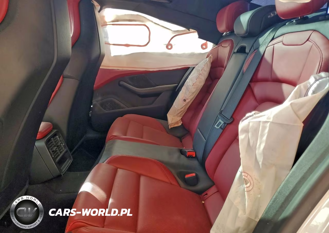 2022 Porsche Taycan VIN:WP0AA2Y16NSA11948 - 10