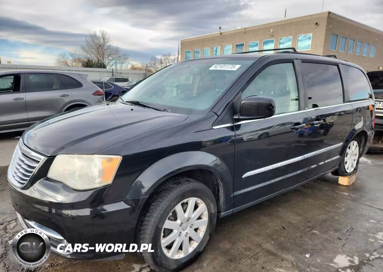 2014 Chrysler Town & Country Touring