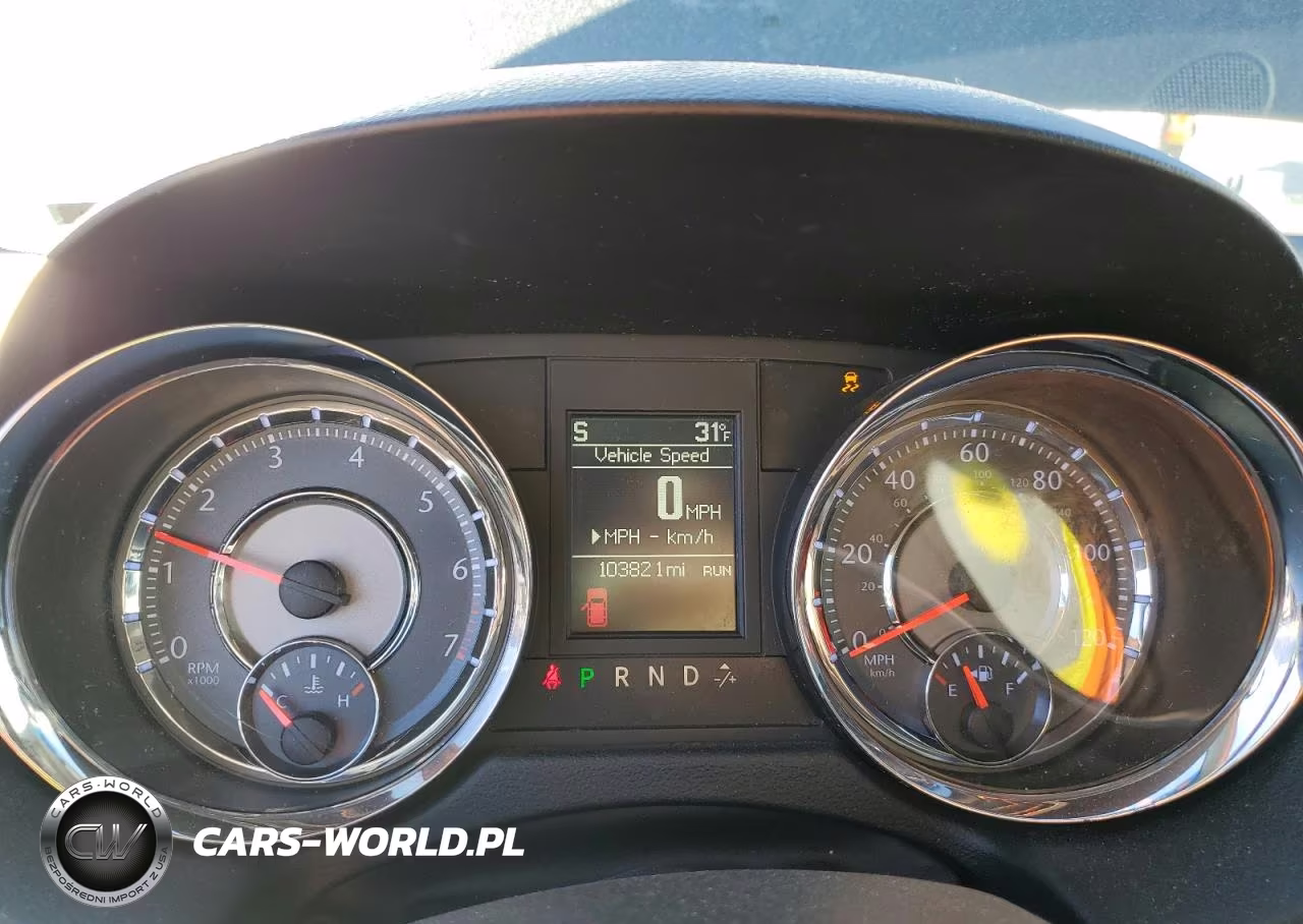2014 Chrysler Town & Country Touring L VIN:2C4RC1CG1ER284457 - 9