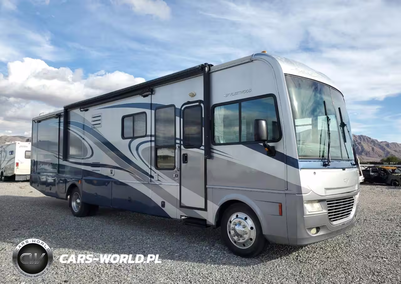 2007 Workhorse Motorhome - Rv