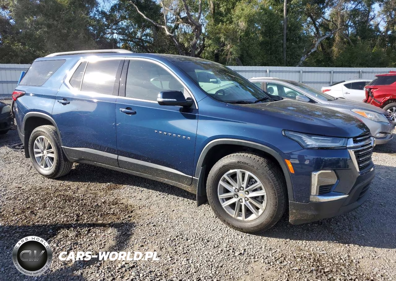 2022 Chevrolet Traverse Lt VIN:1GNERGKW9NJ123147 - 4