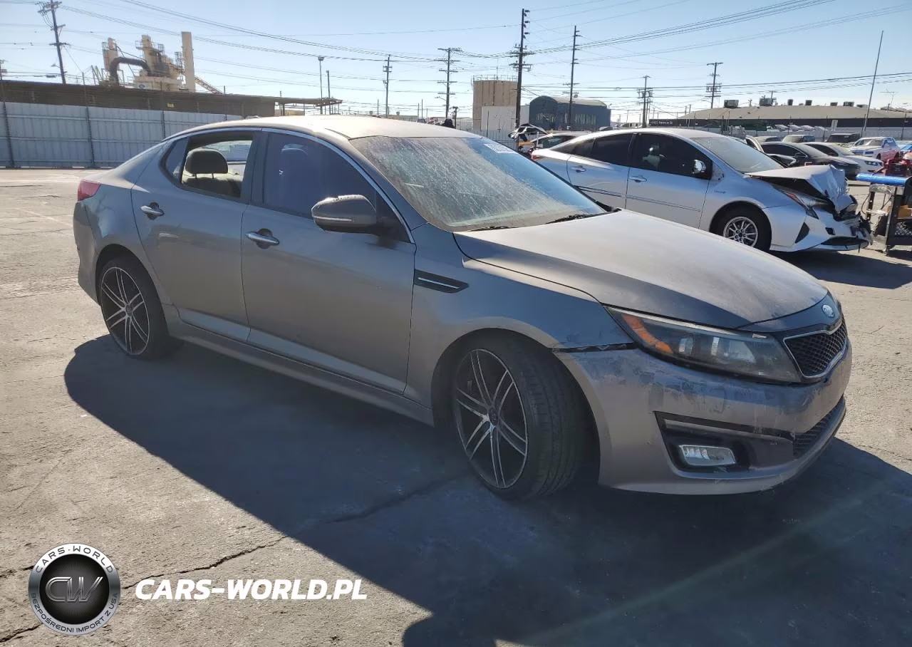 2015 Kia Optima Lx VIN:5XXGM4A70FG372001 - 4