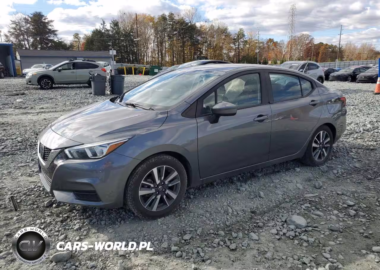 2021 Nissan Versa Sv
