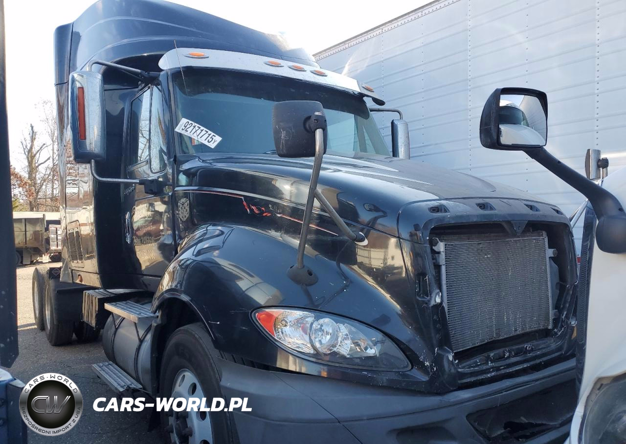 2013 International Prostar Semi Truck