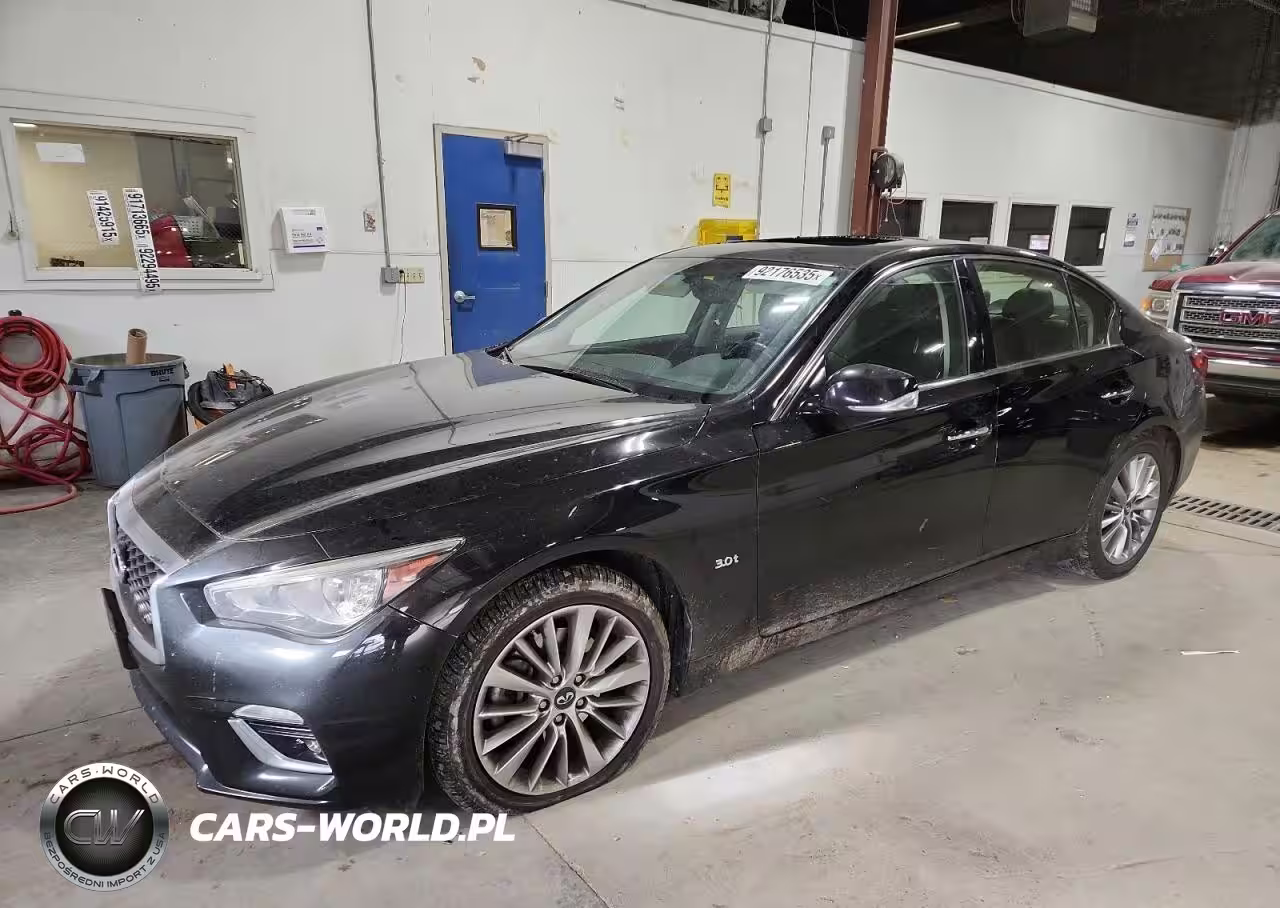 2018 Infiniti Q50 Luxe