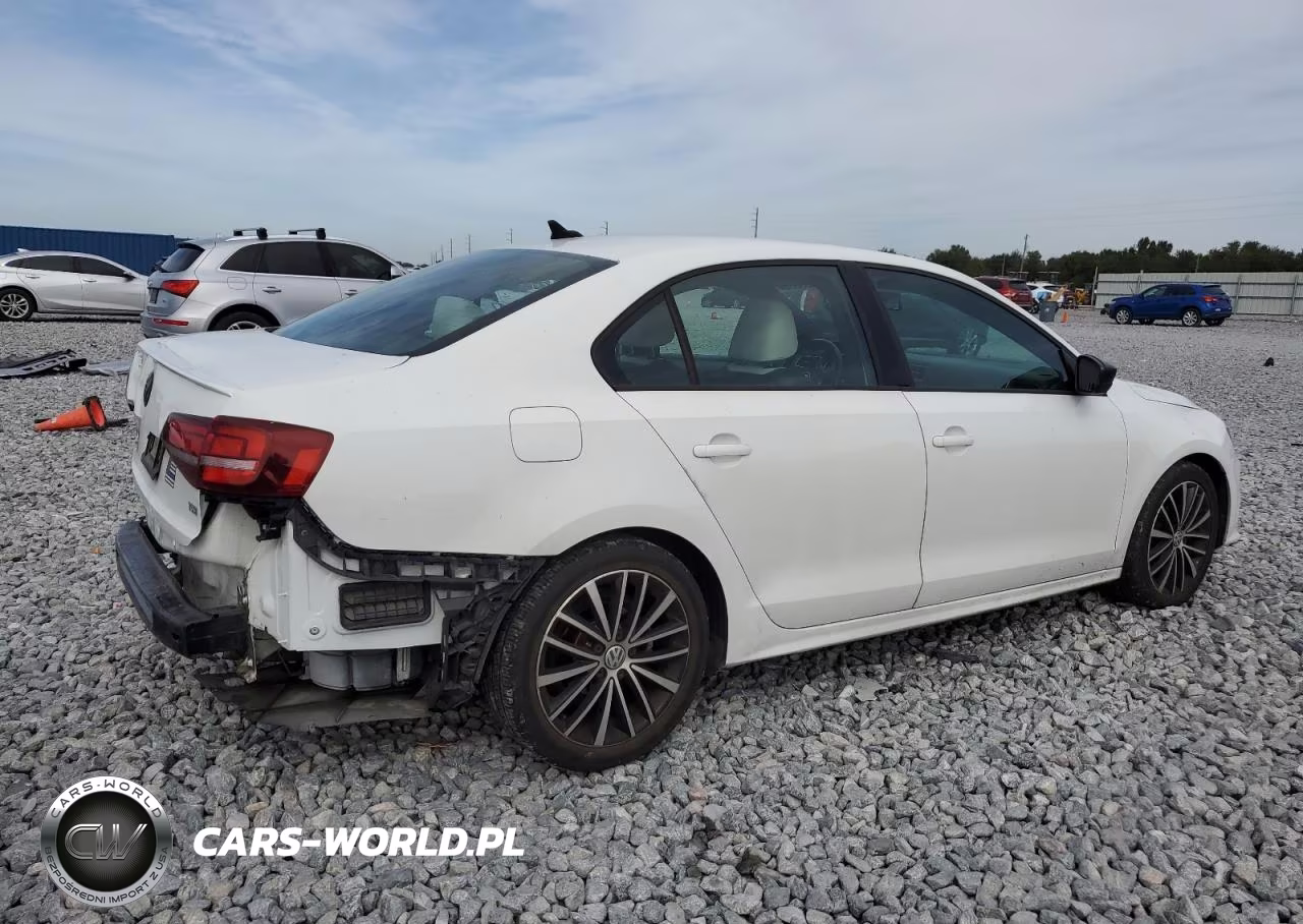 2016 Volkswagen Jetta Sport VIN:3VWD17AJ9GM335177 - 3