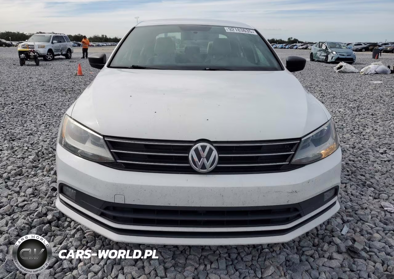 2016 Volkswagen Jetta Sport VIN:3VWD17AJ9GM335177 - 5