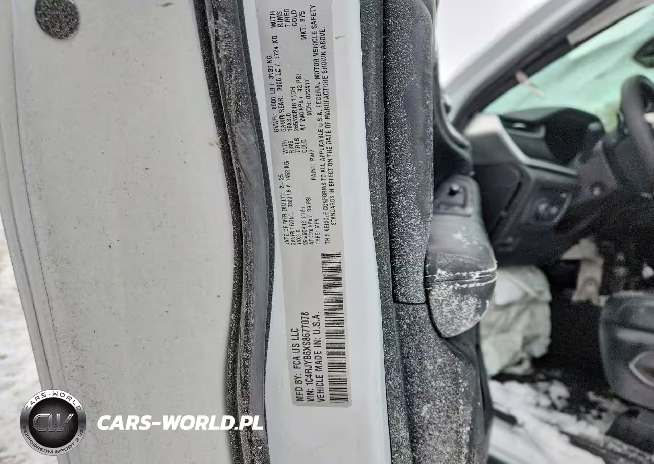 2025 Jeep Grand Cherokee 4Xe VIN:1C4RJYB6XS8677078 - 12