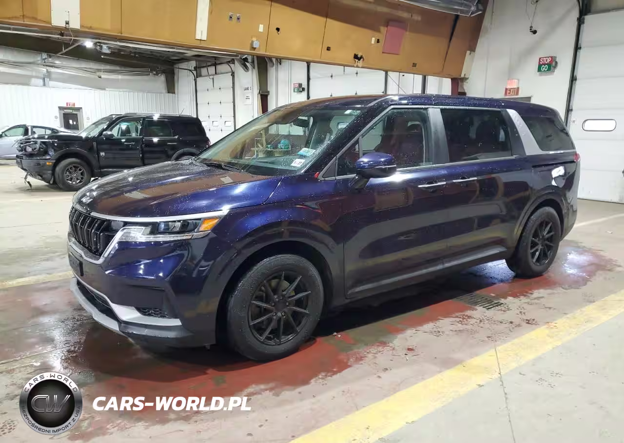 2022 Kia Carnival Lx