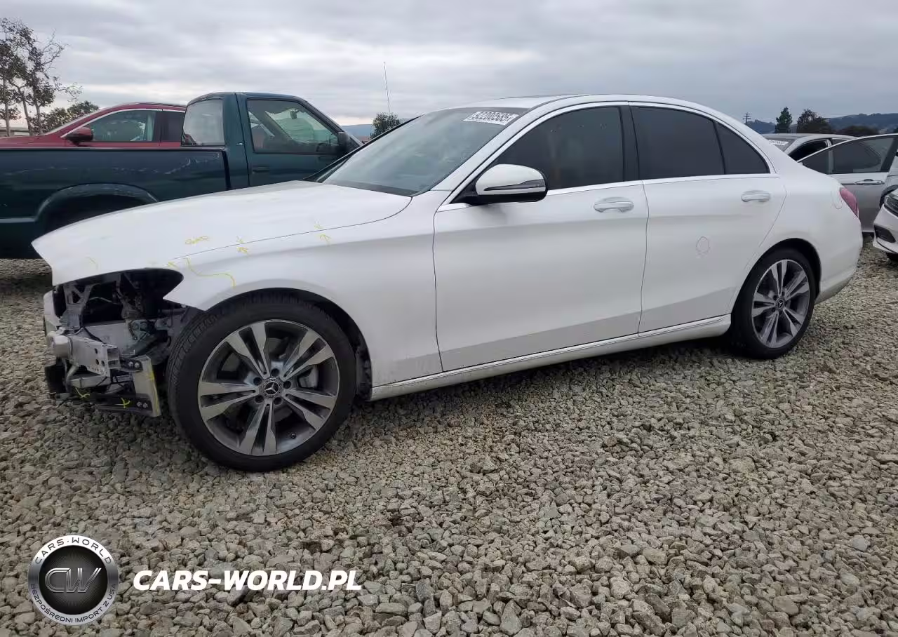 2018 Mercedes-Benz C 300