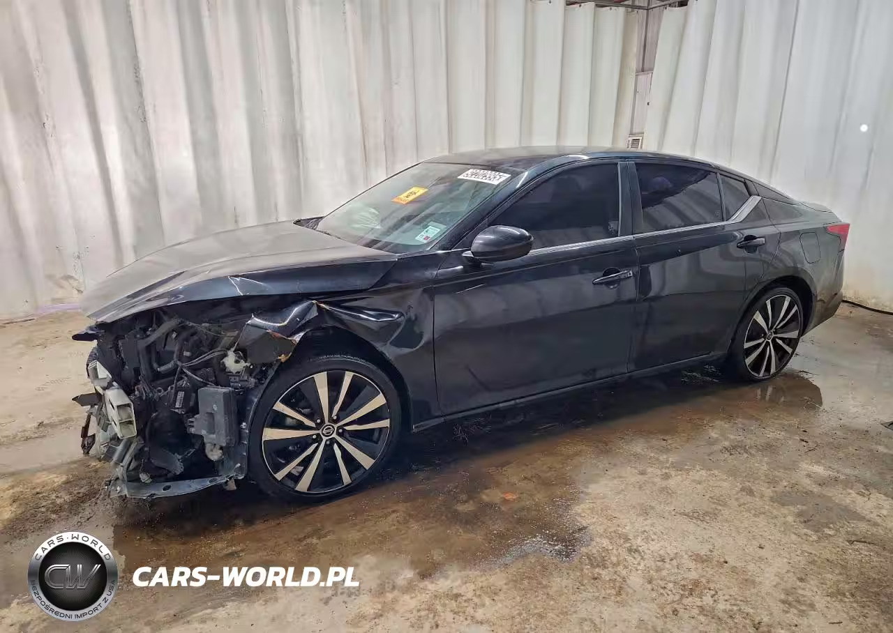 2021 Nissan Altima Sr