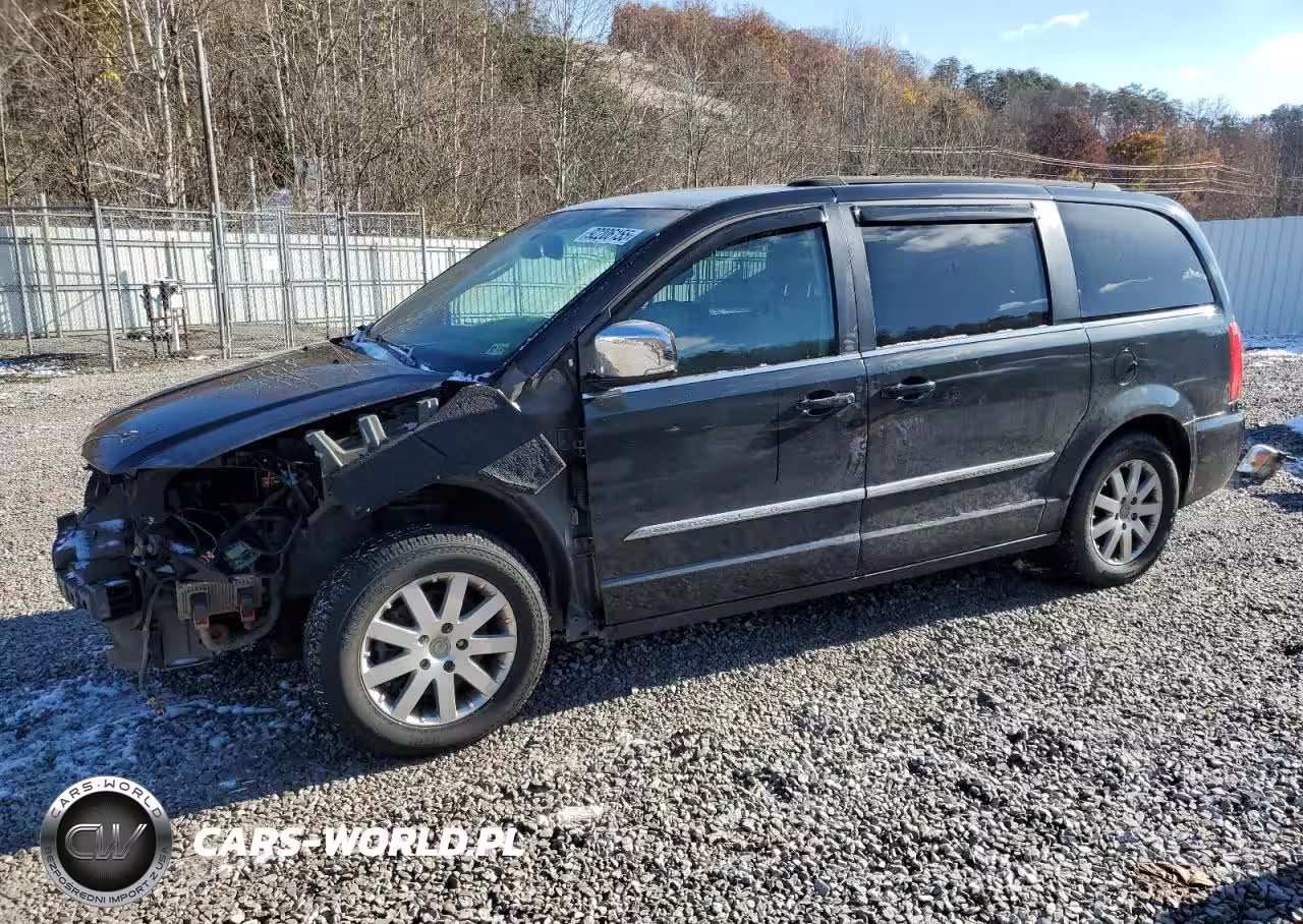 2012 Chrysler Town & Country Touring L