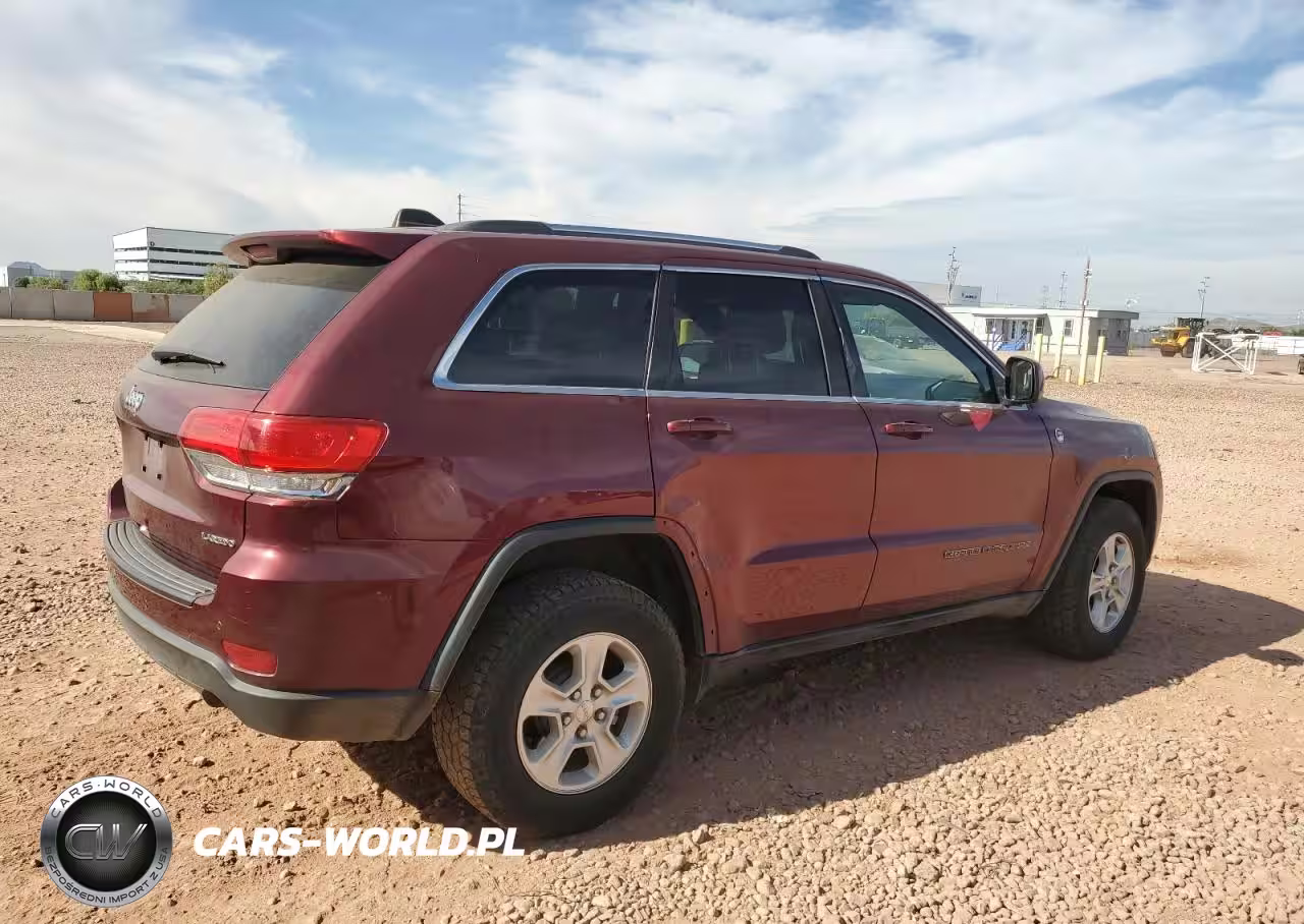 2017 Jeep Grand Cherokee Laredo VIN:1C4RJFAG4HC814049 - 3