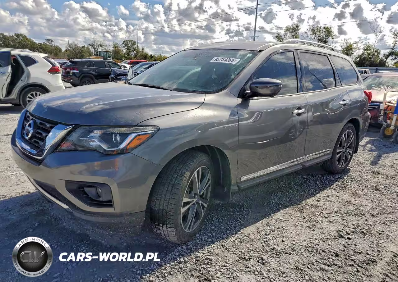 2020 Nissan Pathfinder Platinum