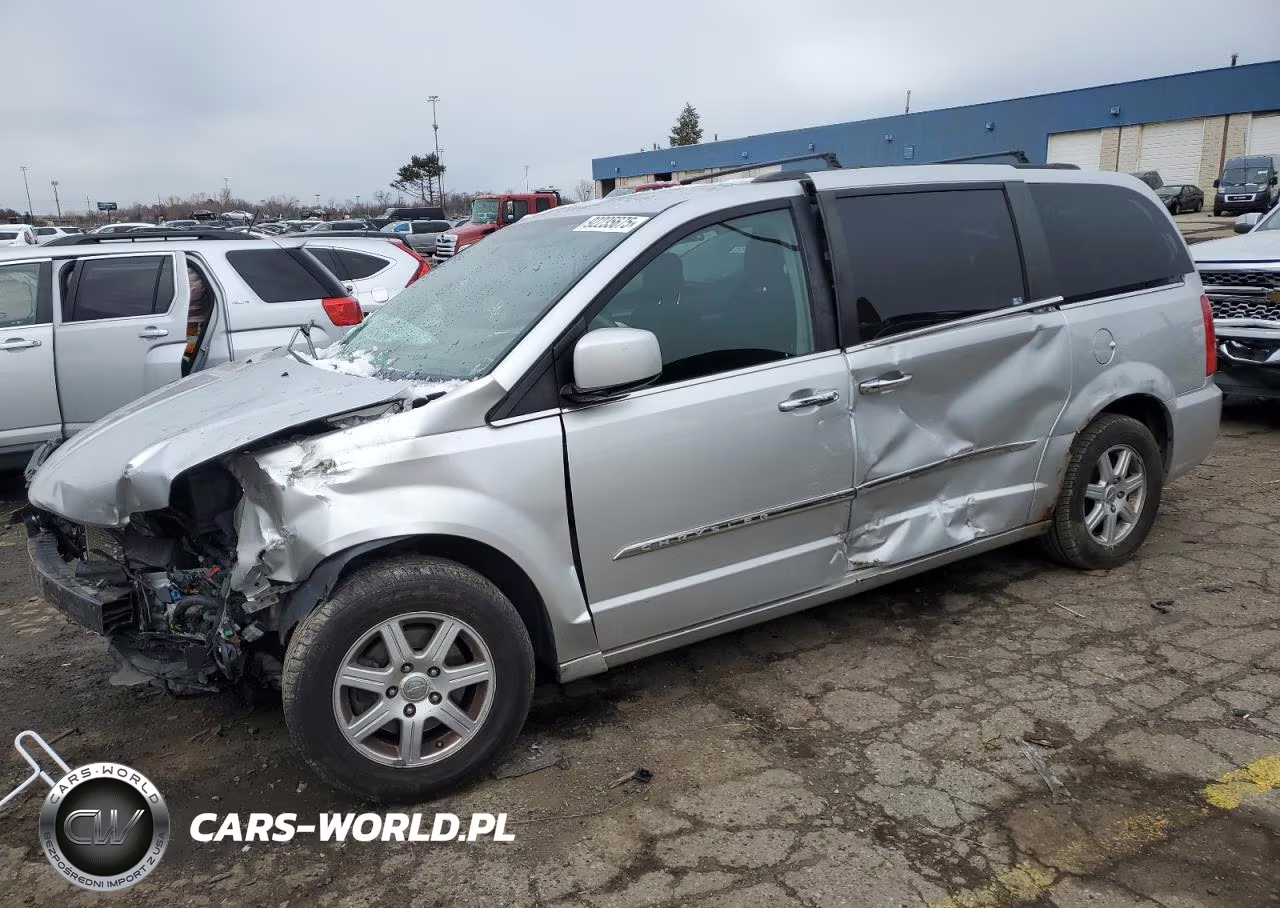 2011 Chrysler Town & Country Touring