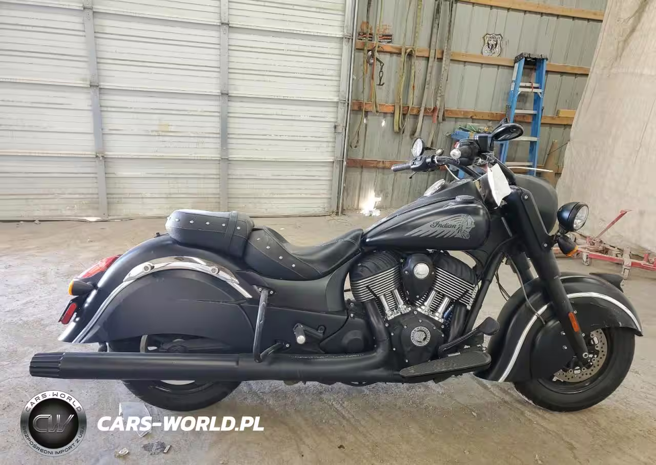 2016 Indian Motorcycle Co. Chief Dark Horse