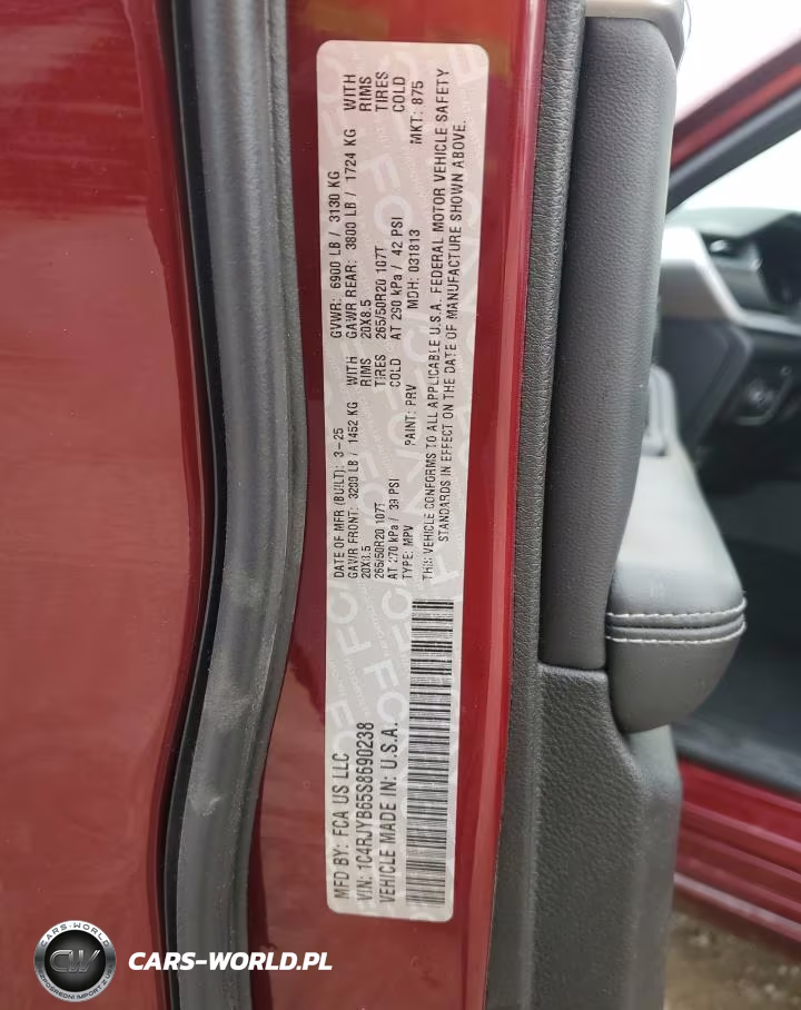 2025 Jeep Grand Cherokee 4Xe VIN:1C4RJYB65S8690238 - 13