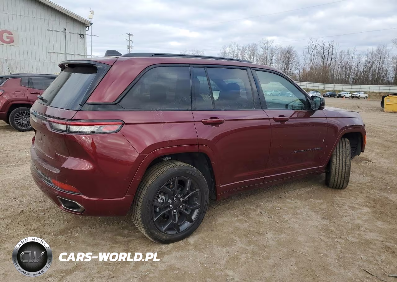 2025 Jeep Grand Cherokee 4Xe VIN:1C4RJYB65S8690238 - 3