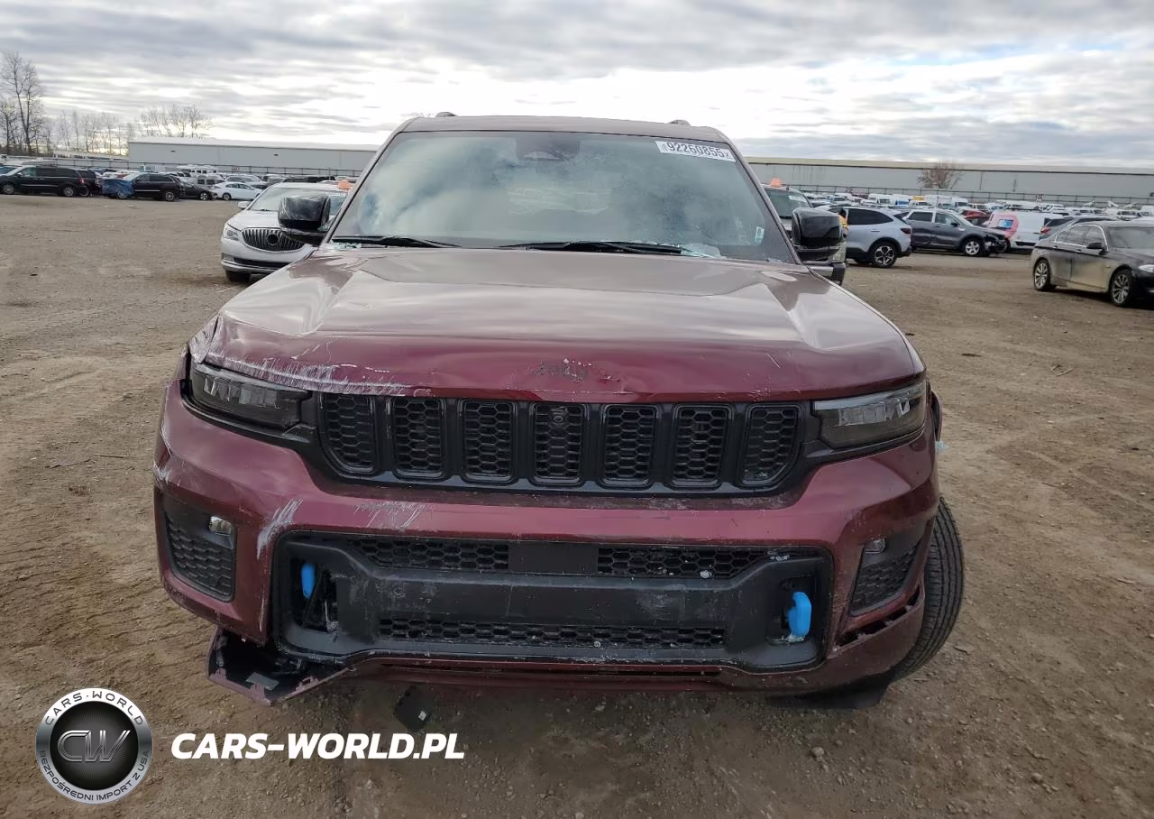 2025 Jeep Grand Cherokee 4Xe VIN:1C4RJYB65S8690238 - 5