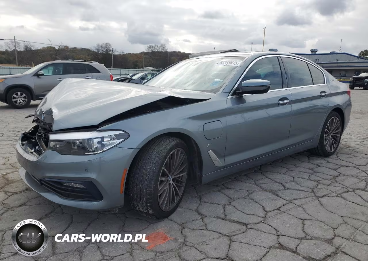 2018 BMW 530E