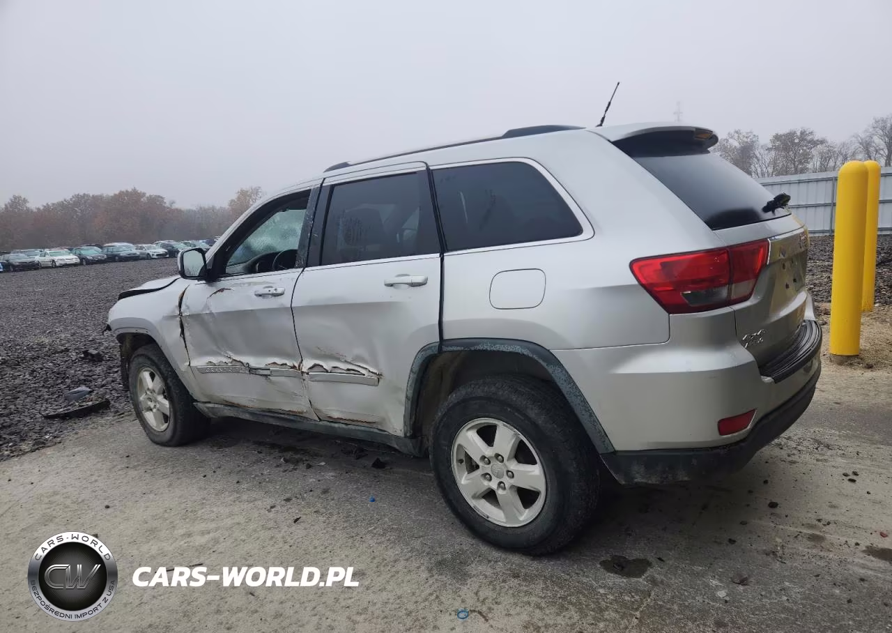 2011 Jeep Grand Cherokee Laredo VIN:1J4RR4GG8BC572002 - 2