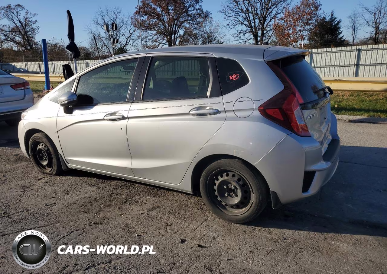 2015 Honda Fit Lx VIN:3HGGK5H52FM768365 - 2