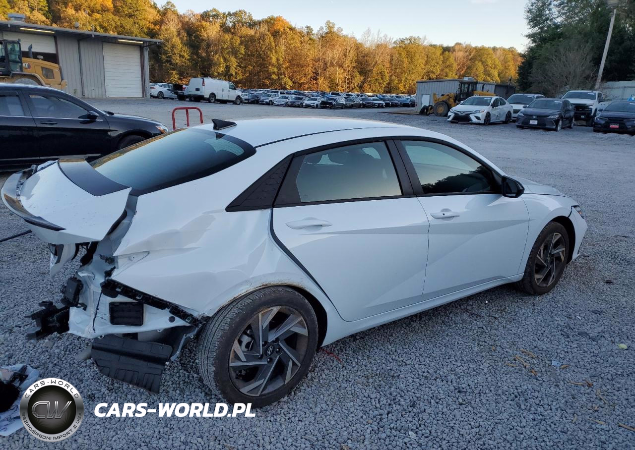 2025 Hyundai Elantra Sel Sport VIN:KMHLM4DG9SU070071 - 3
