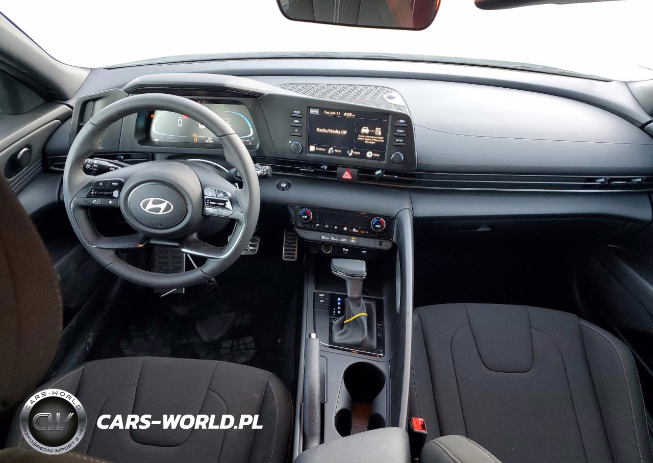 2025 Hyundai Elantra Sel Sport VIN:KMHLM4DG9SU070071 - 8