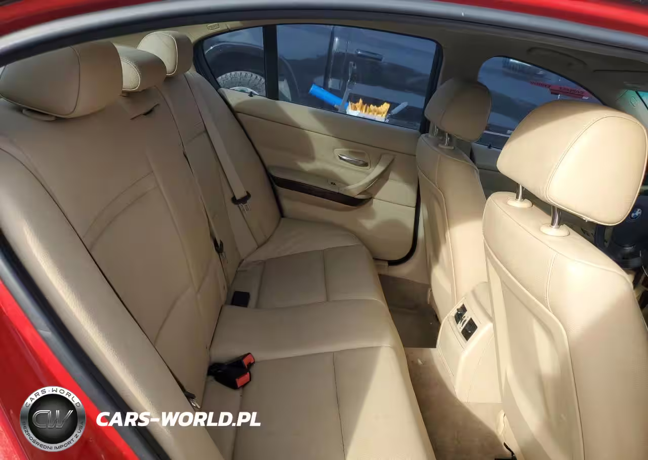 2011 BMW 328 Xi VIN:WBAPK7C57BA463613 - 10