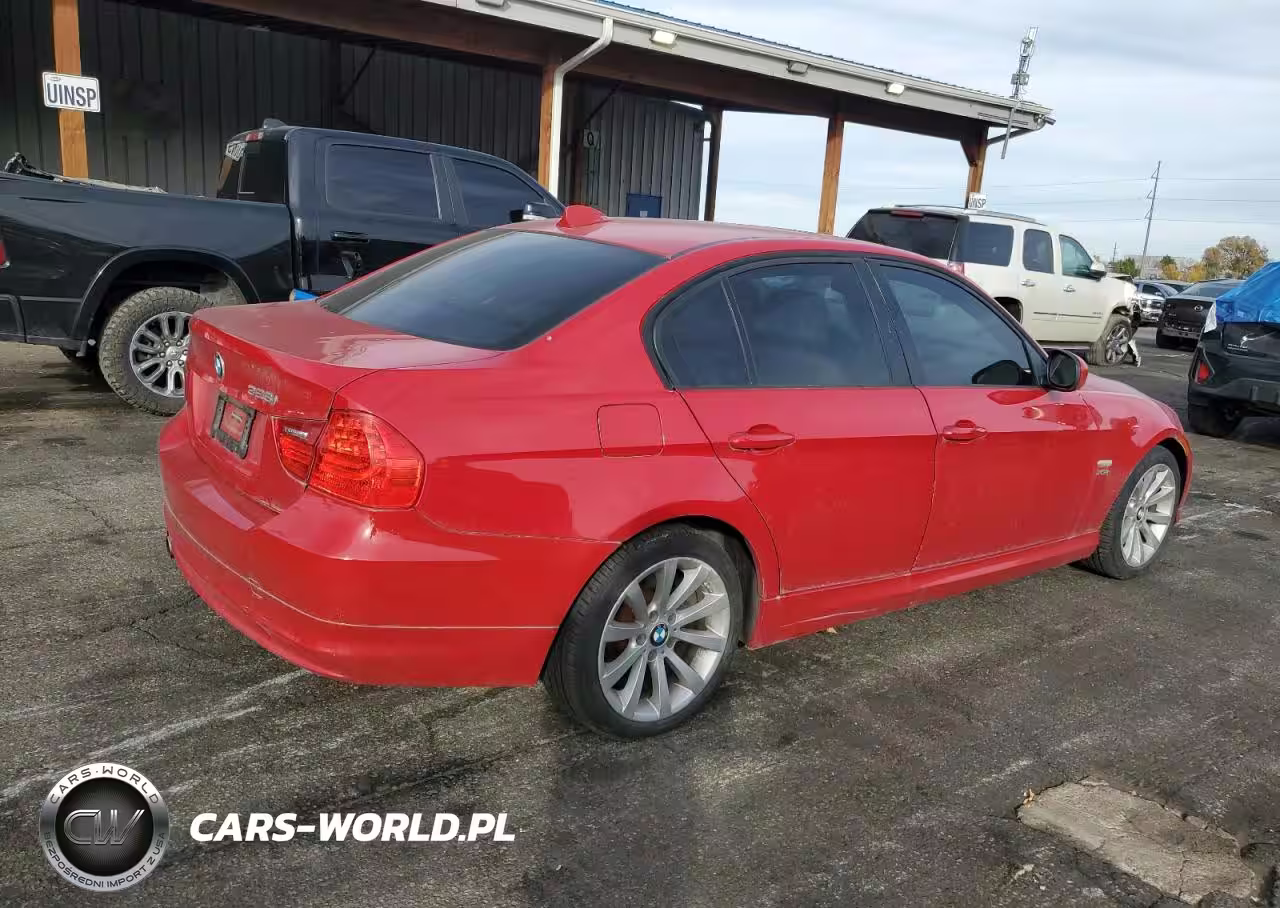 2011 BMW 328 Xi VIN:WBAPK7C57BA463613 - 3