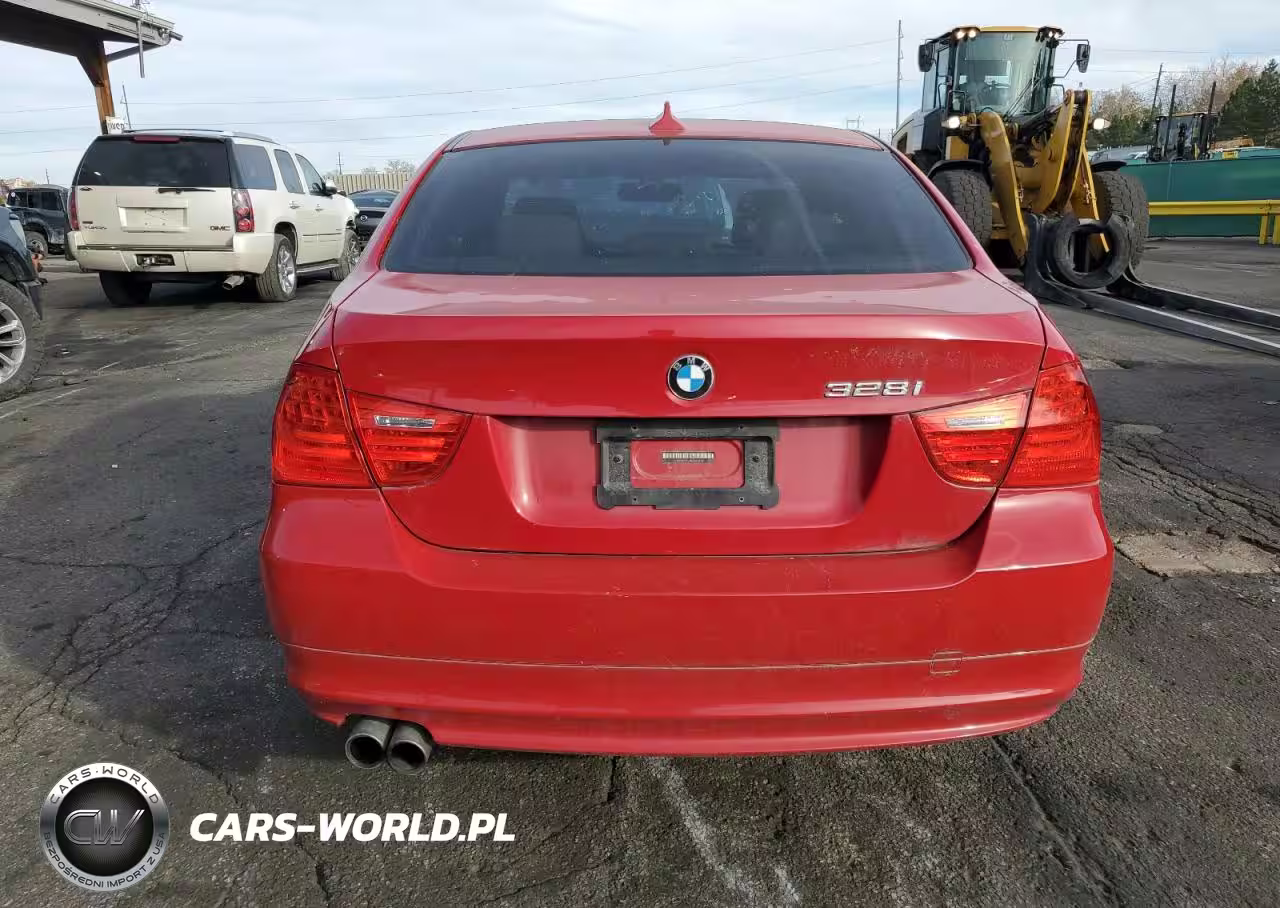 2011 BMW 328 Xi VIN:WBAPK7C57BA463613 - 6