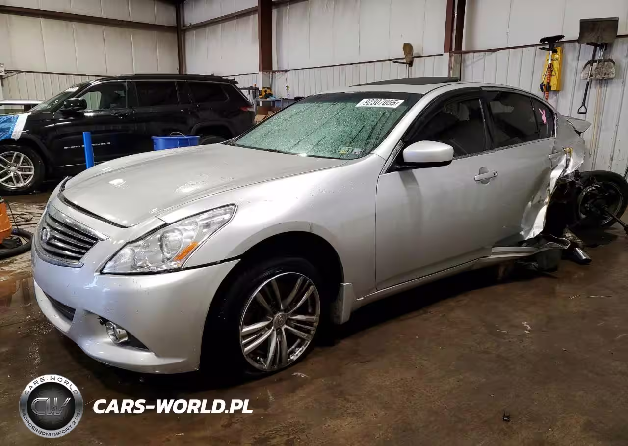 2012 Infiniti G37