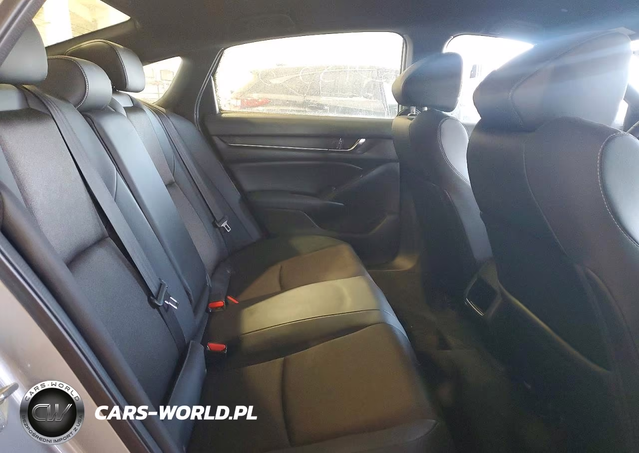 2018 Honda Accord Sport VIN:1HGCV1F37JA090556 - 10
