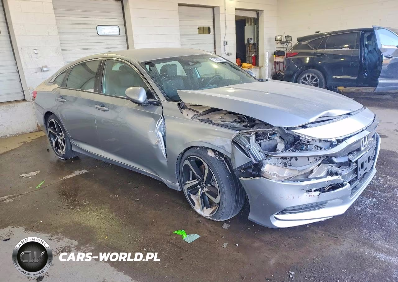 2018 Honda Accord Sport VIN:1HGCV1F37JA090556 - 4