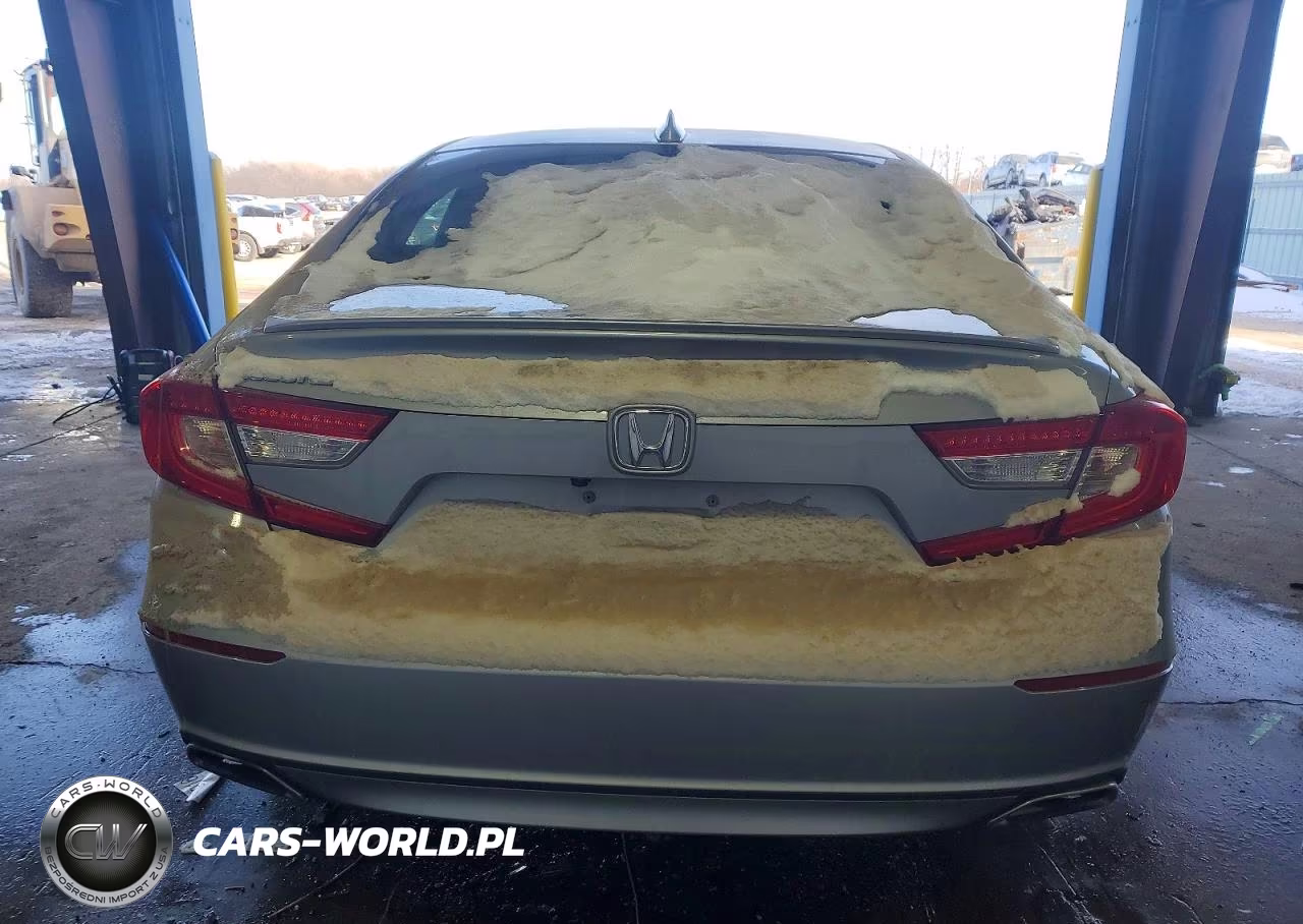 2018 Honda Accord Sport VIN:1HGCV1F37JA090556 - 6