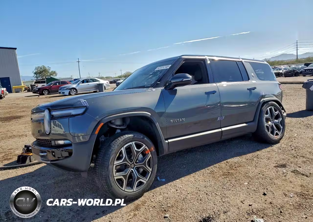 2025 Rivian R1S Adventure