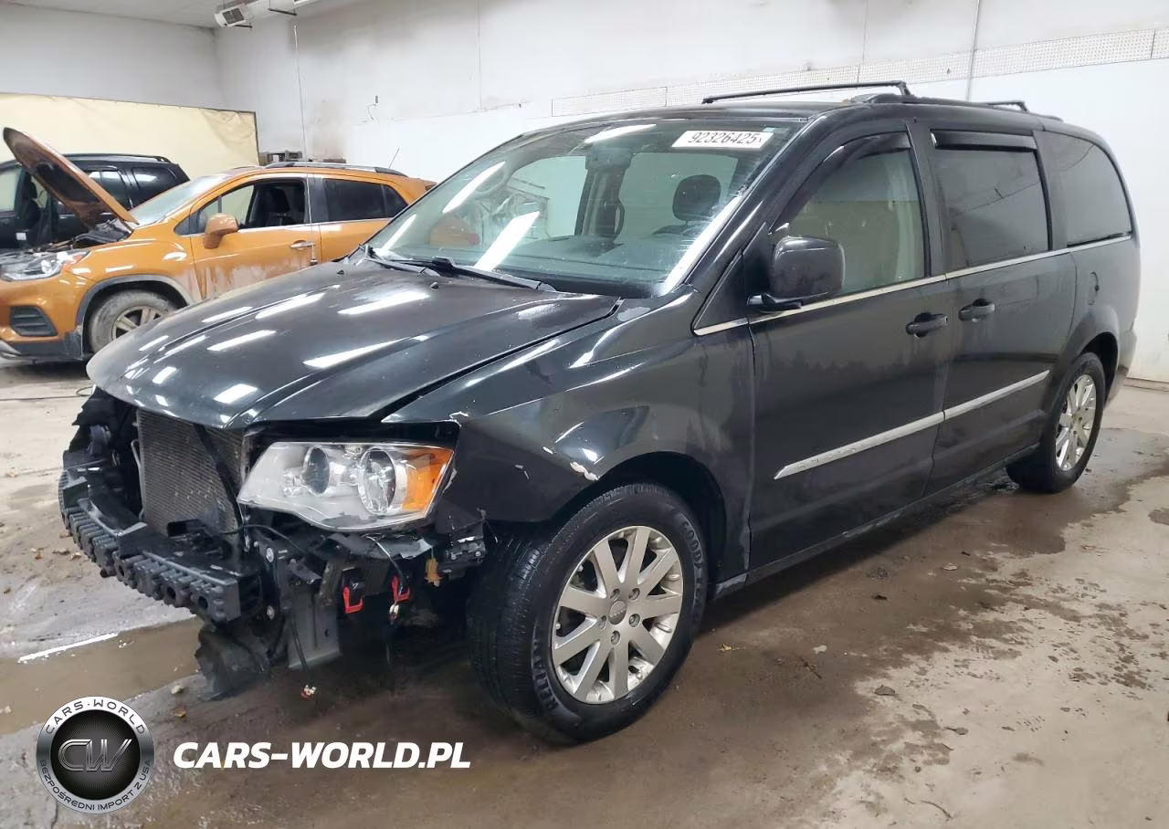 2016 Chrysler Town & Country Touring VIN:2C4RC1BG8GR297369 - 1