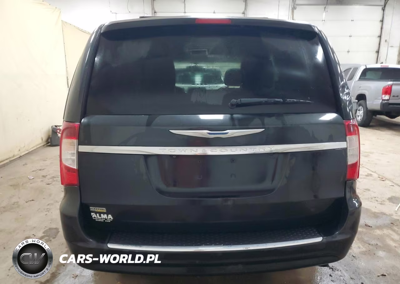2016 Chrysler Town & Country Touring VIN:2C4RC1BG8GR297369 - 6