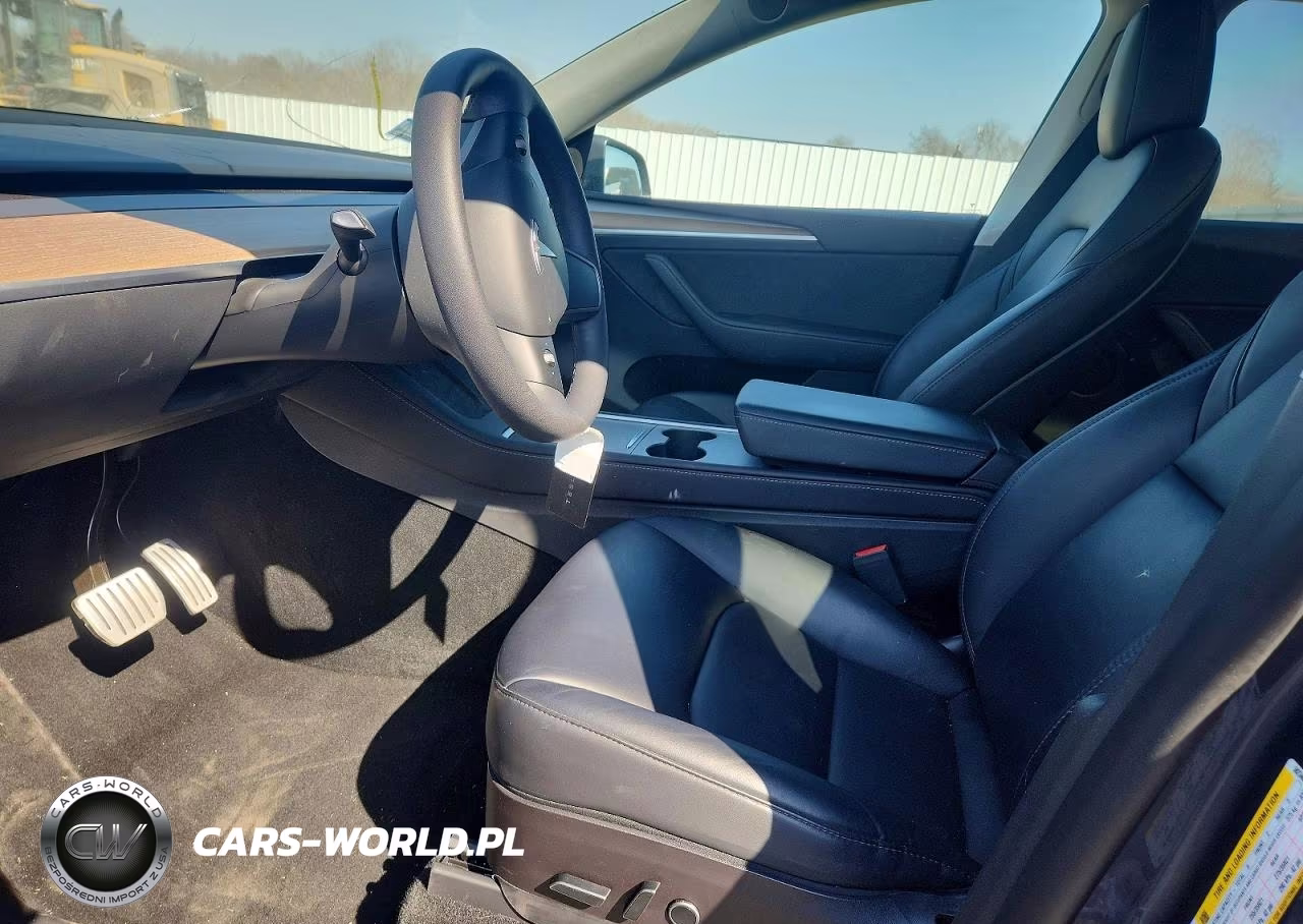 2023 Tesla Model Y VIN:7SAYGDEF4PF582346 - 7