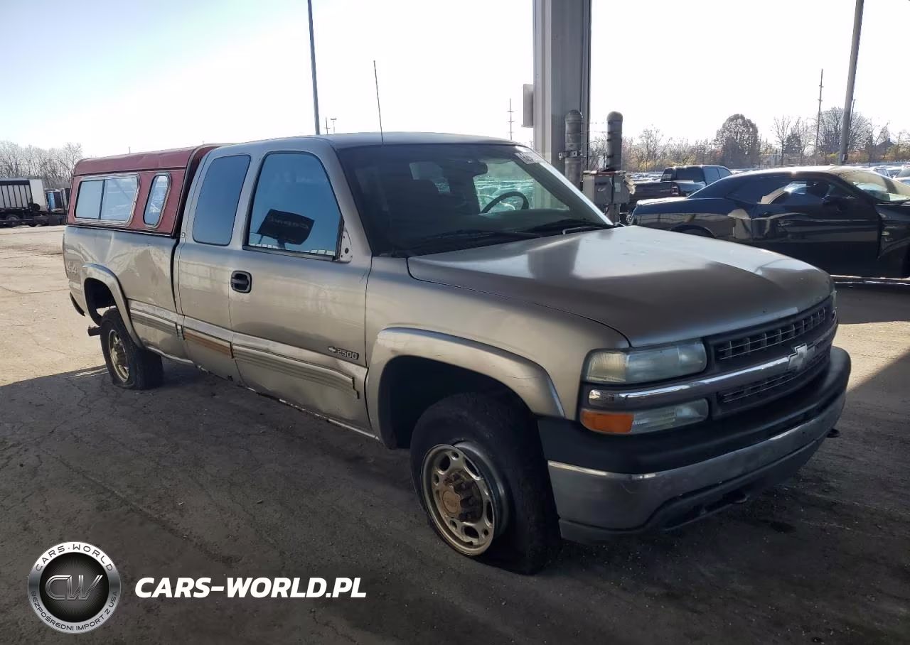 2000 Chevrolet Silverado K2500 VIN:1GCGK29UXYE402830 - 4