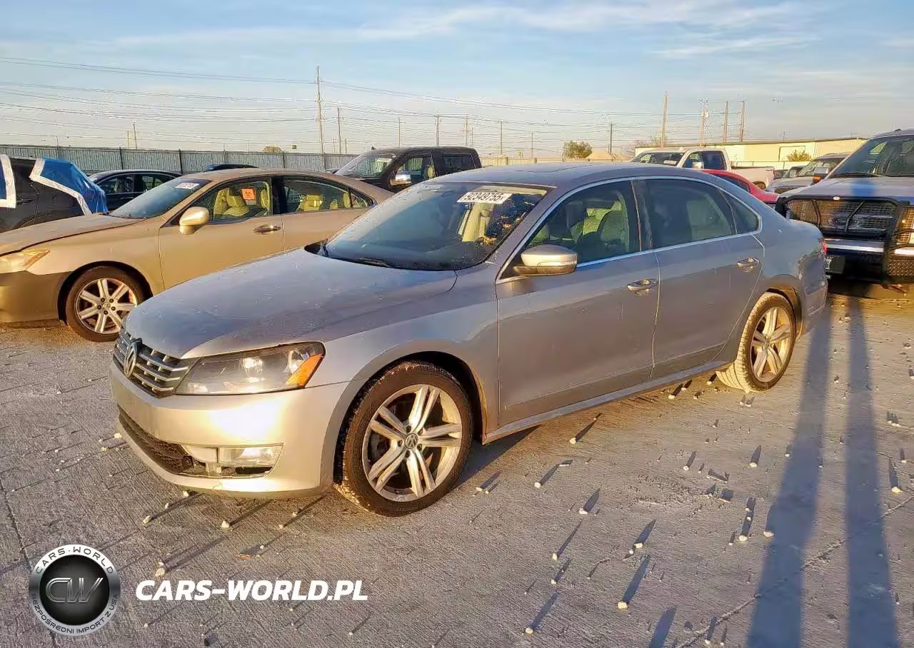 2013 Volkswagen Passat Sel