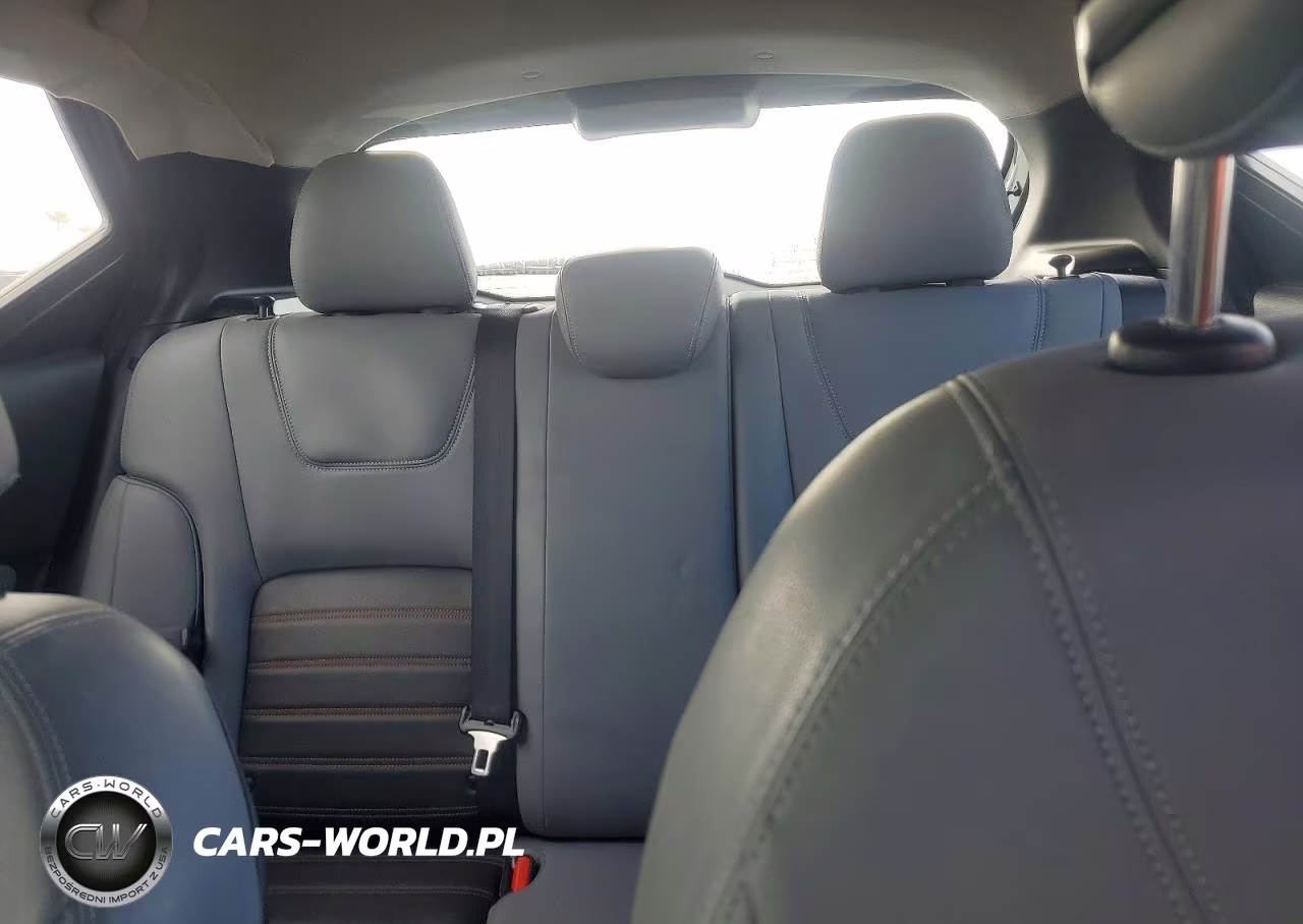 2023 Nissan Kicks Sr VIN:3N1CP5DV4PL511674 - 10