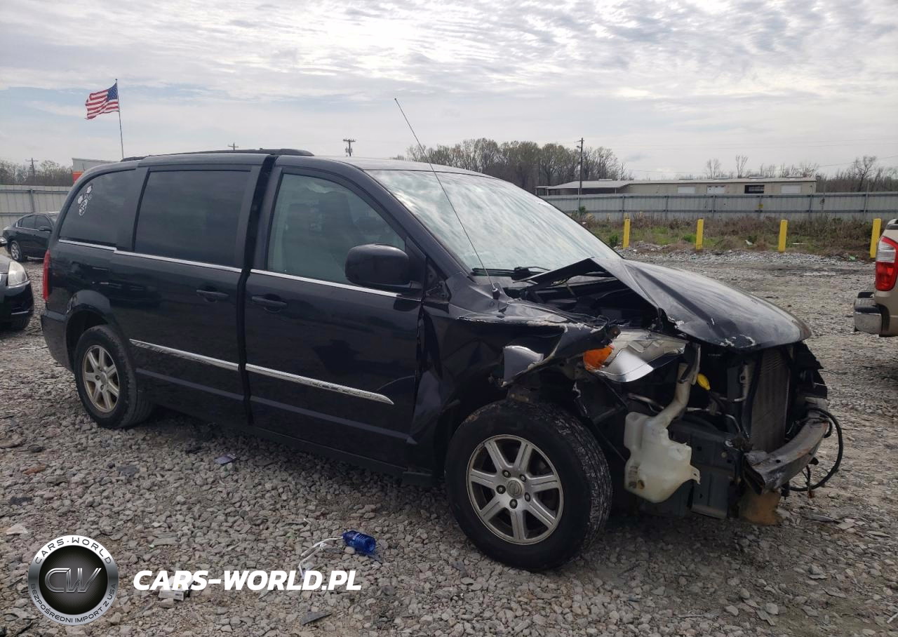 2013 Chrysler Town & Country Touring VIN:2C4RC1BG9DR556124 - 4