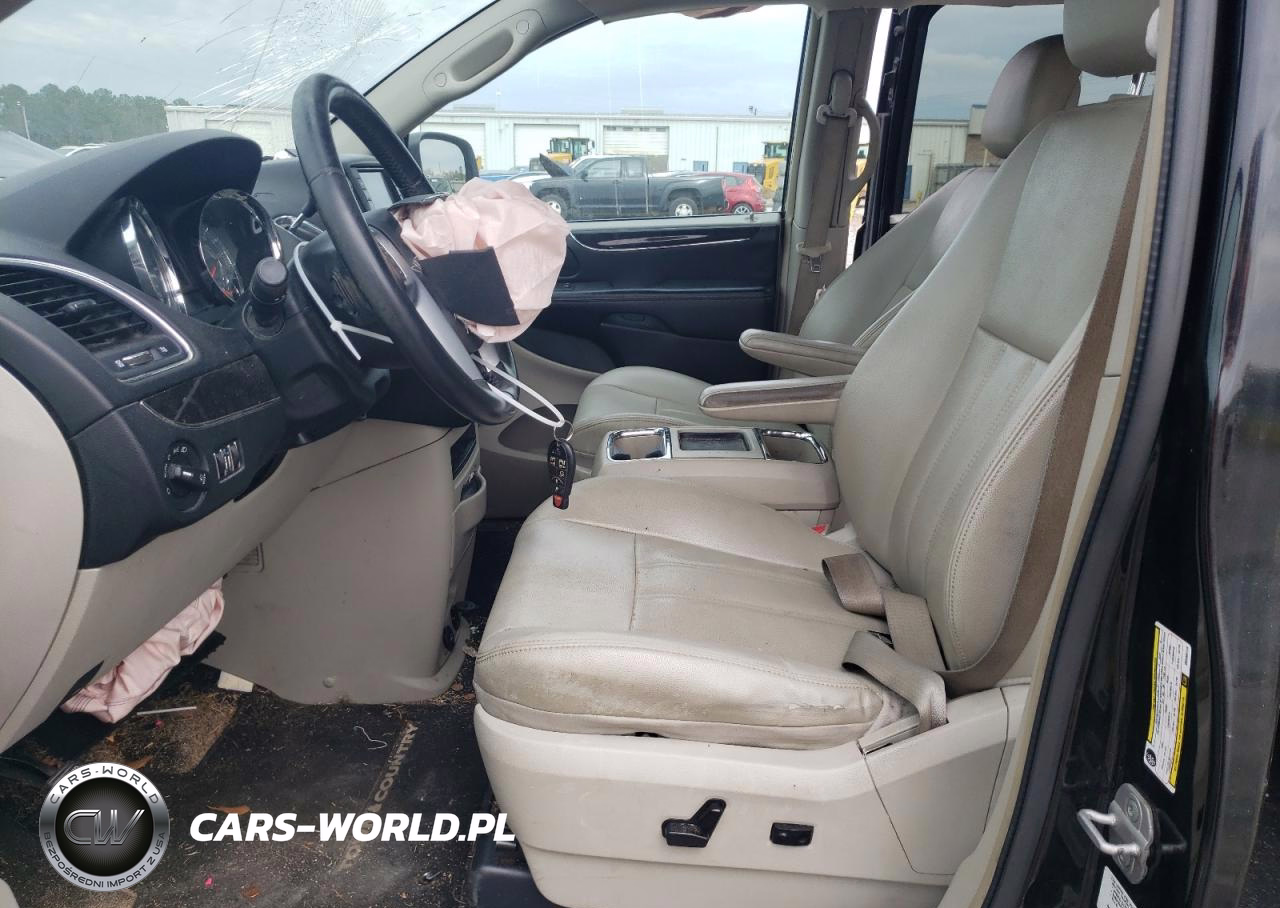 2013 Chrysler Town & Country Touring VIN:2C4RC1BG9DR556124 - 7