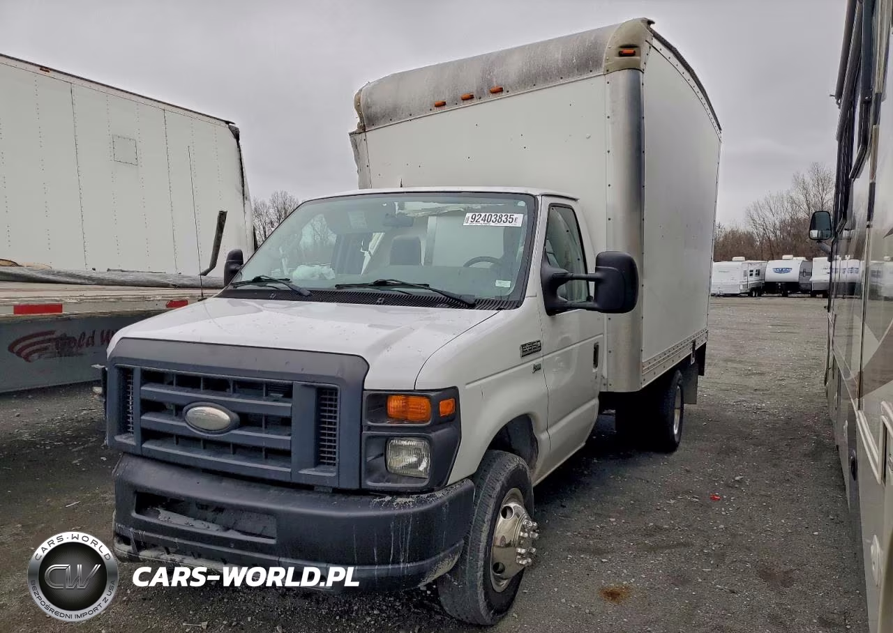 2014 Ford E350 Box Truck