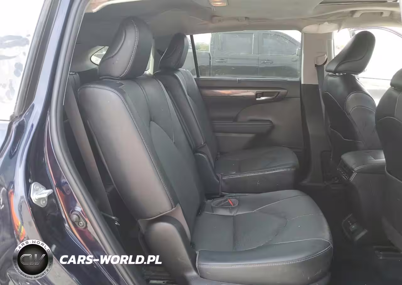 2022 Toyota Highlander Limited VIN:5TDYZRAH5NS129549 - 11