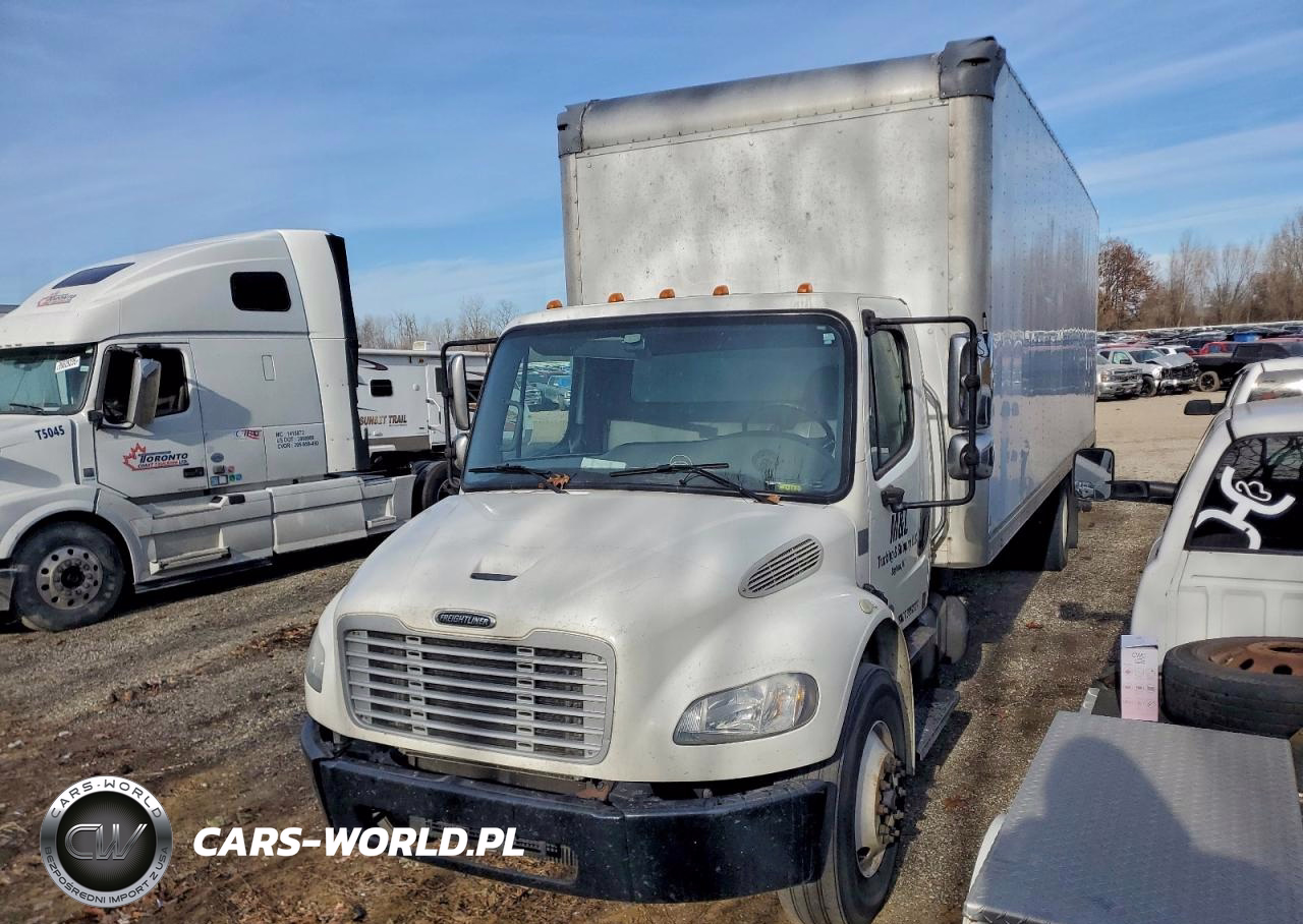 2016 Freightliner Business Class M2 Box Truck