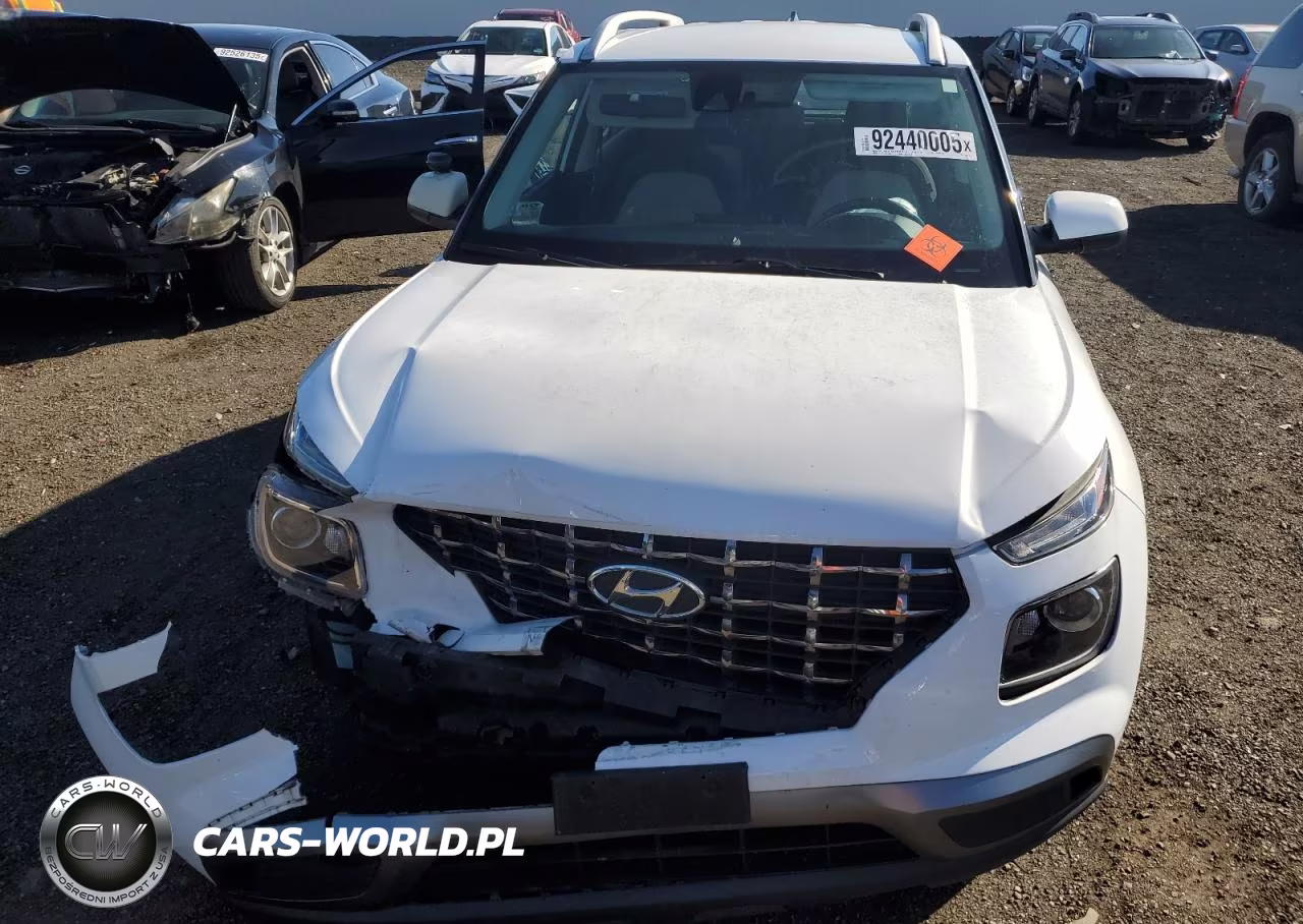 2021 Hyundai Venue Sel VIN:KMHRC8A36MU103746 - 5