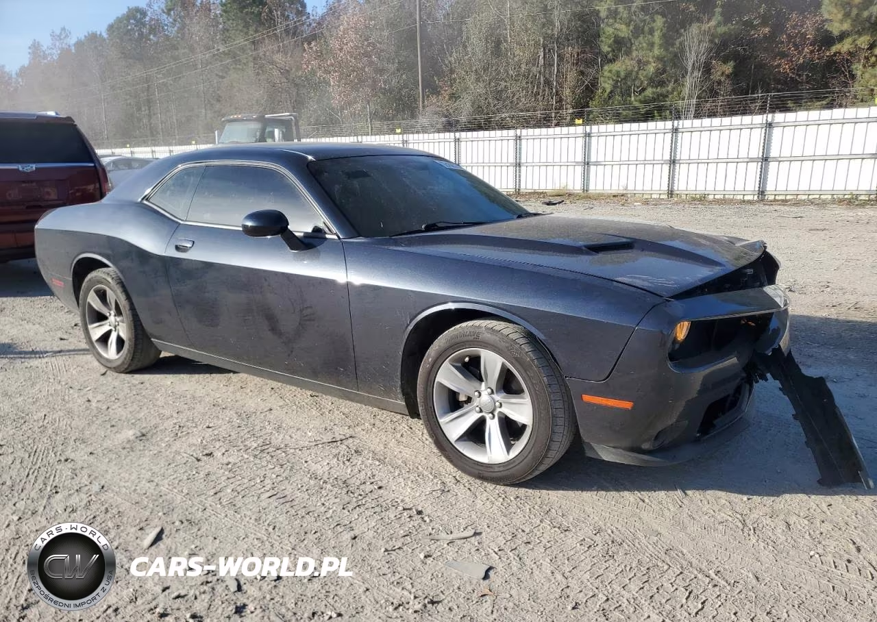 2017 Dodge Challenger Sxt VIN:2C3CDZAGXHH539304 - 4
