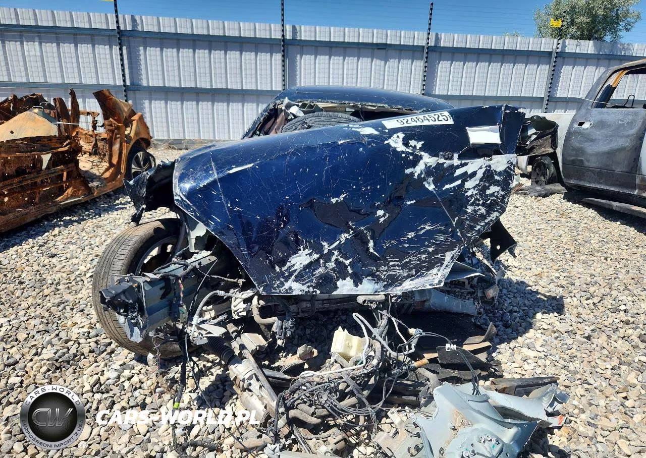 2014 Tesla Model S VIN:5YJSA1H19EFP33469 - 5